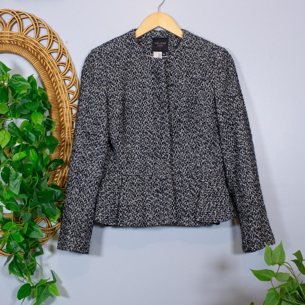 Tweed Wool Blend Fitted Blazer Ruffle Back Hidden Buttons | Dark Winter